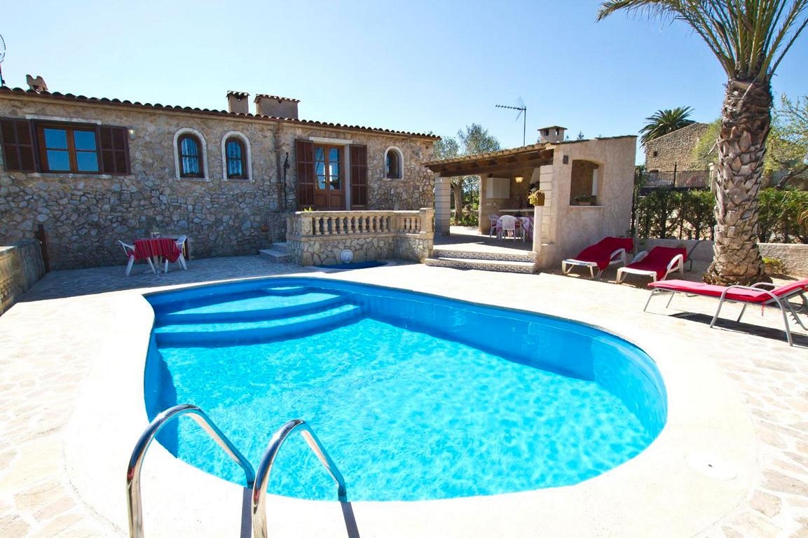 3f4808b525a42a0bb340252b3c0de1d3