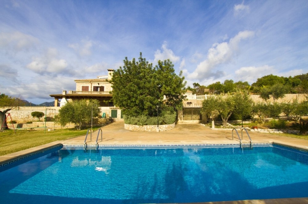 e17bf28887a04e7713039bc3ae638d41