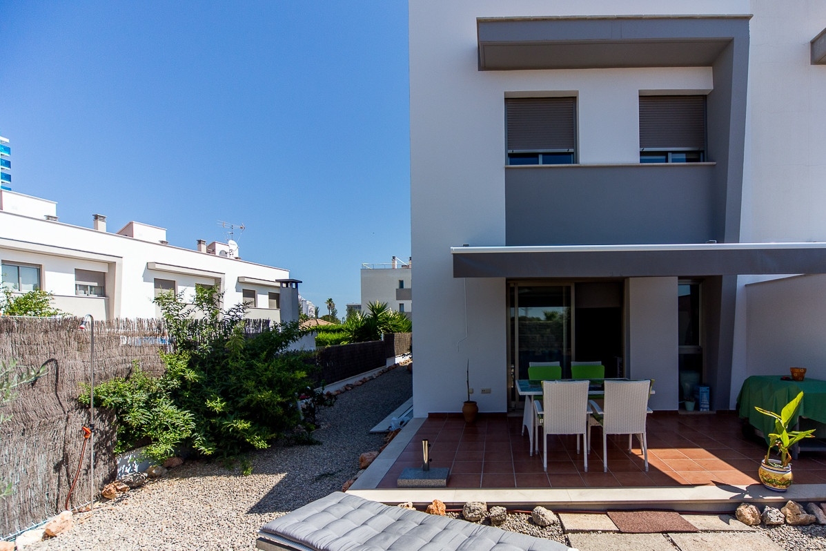 cdb07fe52edfc220cecf3f84017ef78e